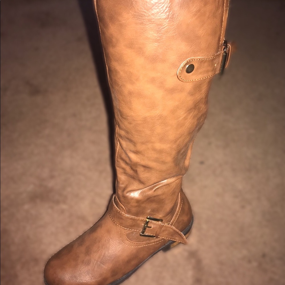 Cognac Boots
